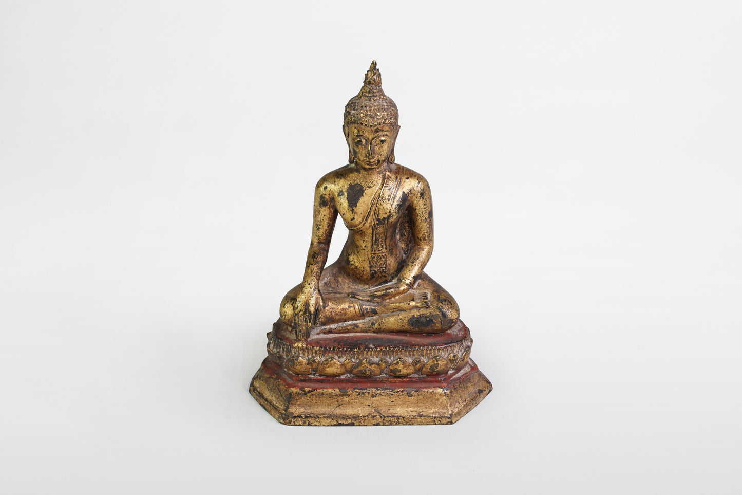 Bronzefigur des Buddha Shakyamuni, Ayutthaya-Stil, Gold – Thailand, ca. 19. Jahrhundert