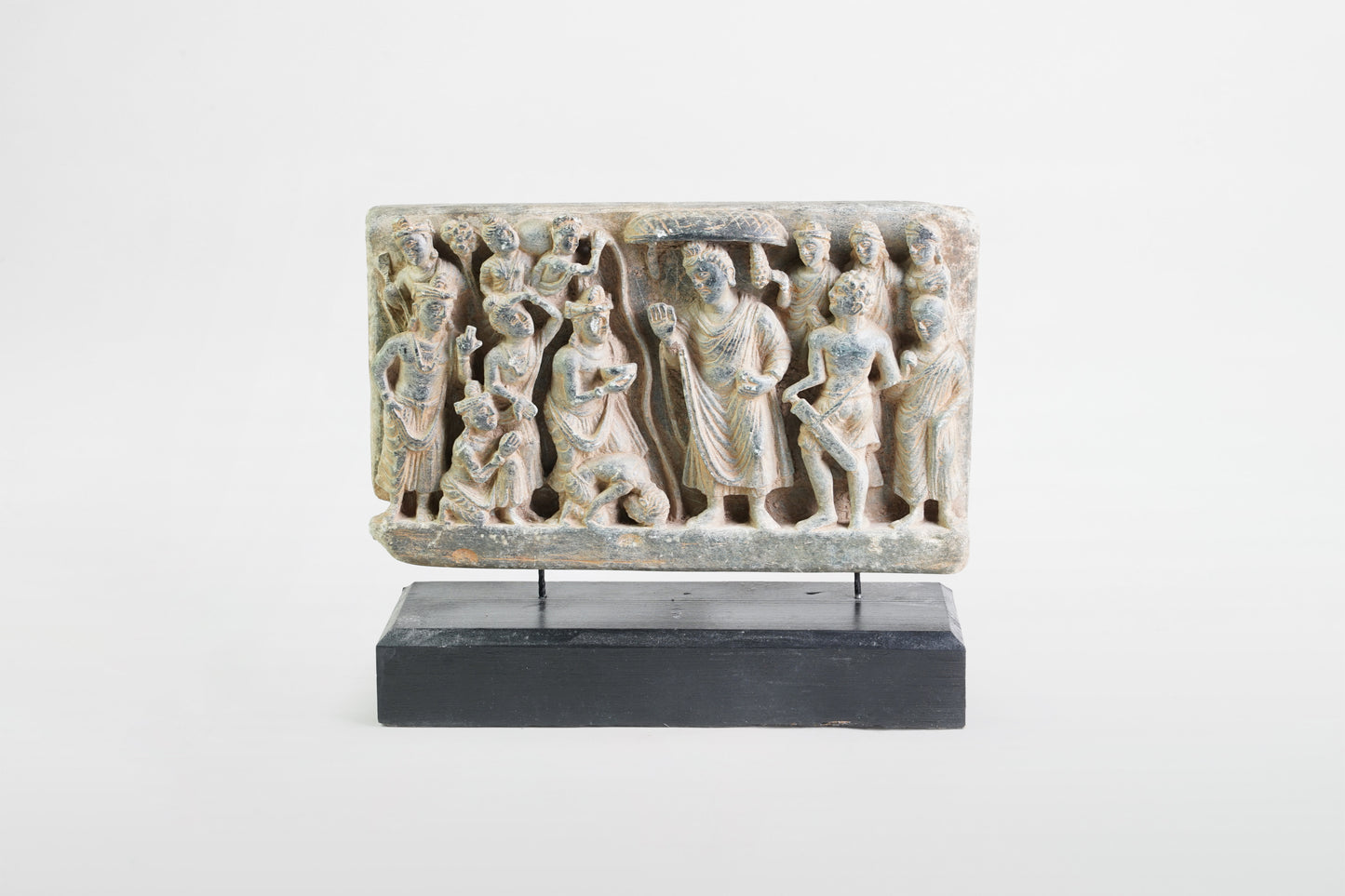 Gandharan-Schieferfries mit einer Szene aus dem Leben Buddhas – Indien, 2.–3. Jahrhundert