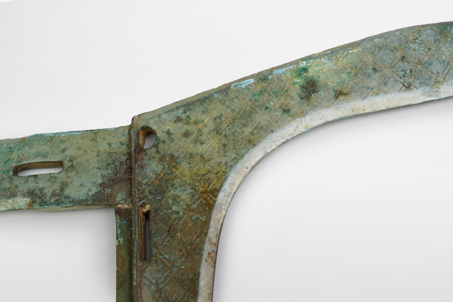 Bronzene Hellebardenspitze – China, Östliche Zhou-Dynastie; 770–256 v. Chr.