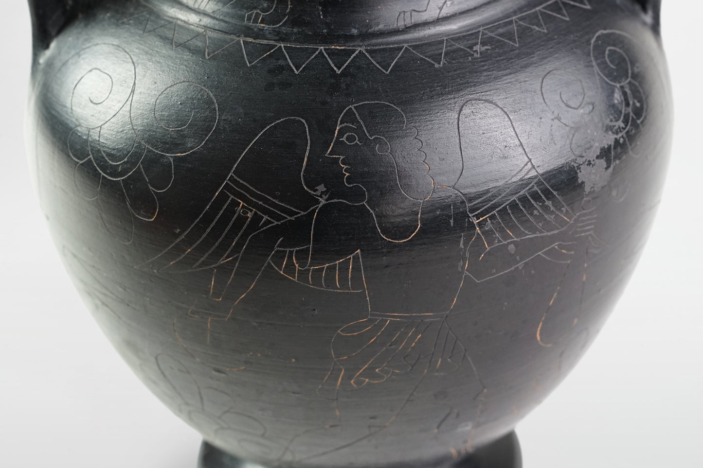 Etruskische Bucchero-Bauchamphora mit Gravuren – Griechenland, 7. Jahrhundert v. Chr.