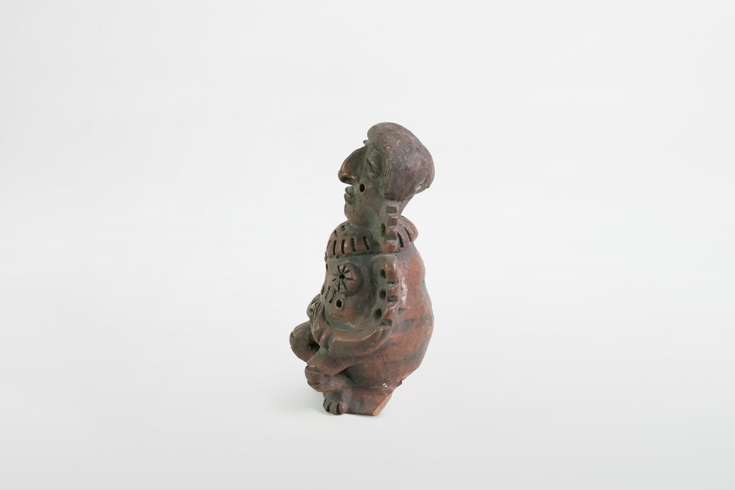Figur mit durchbrochenem Dekor, Nariño-Kultur – Kolumbien/Ecuador, 9.–16. Jahrhundert