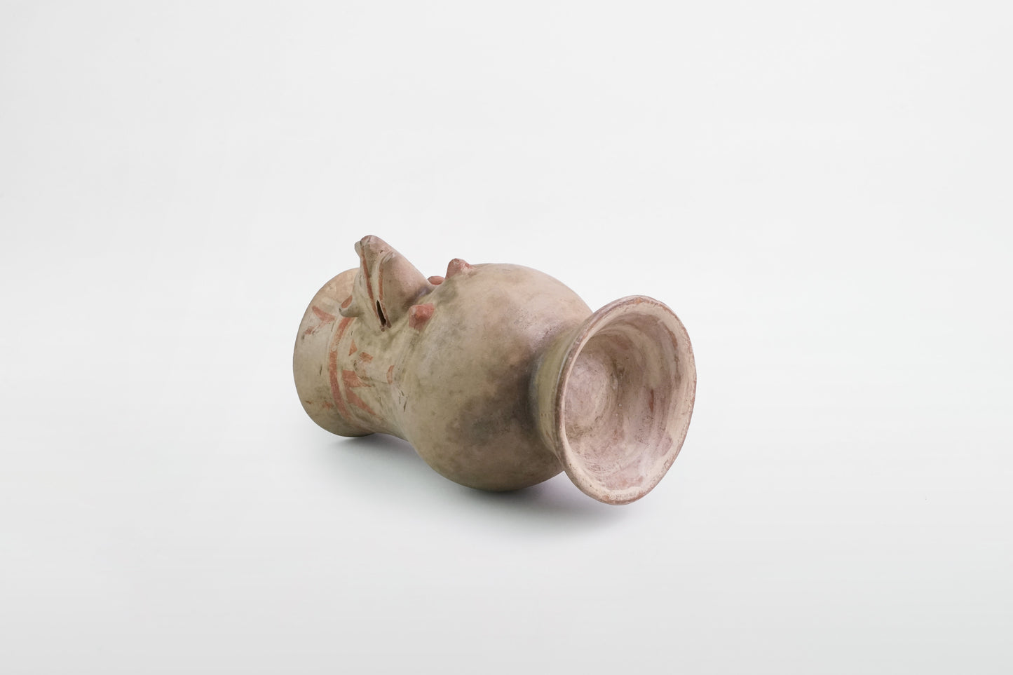 Ritualgefäß mit Tierrelief, Andenregion, wahrscheinlich Moche-Kultur – Peru, 2.–9. Jahrhundert