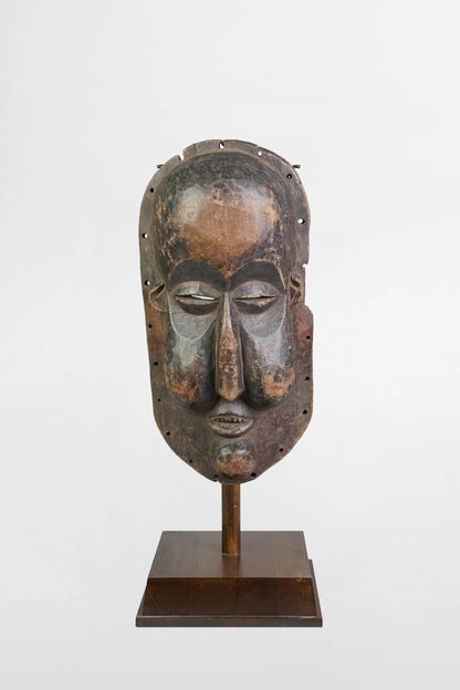 Yaka Kakungu-type mask – DR Congo, early 20th century