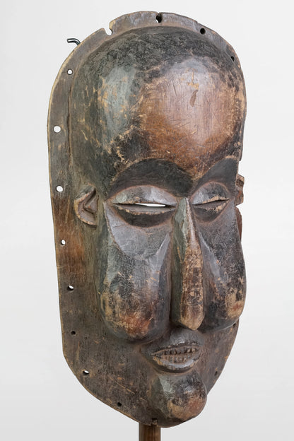 Yaka Kakungu-type mask – DR Congo, early 20th century