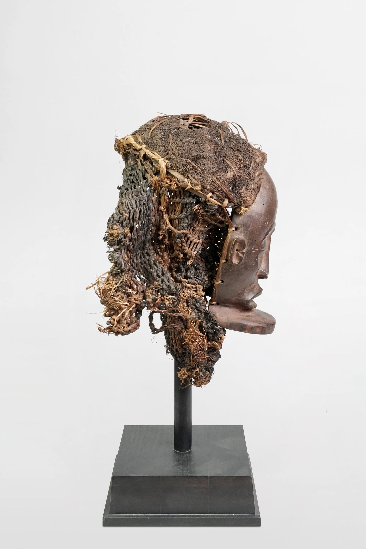 Chokwe Mwana Pwo mask with fiber headdress – Angola/DR Congo, mid 20th century