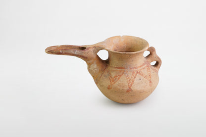 Keramik-Teegefäß aus Tepe Sialk – Persien, 2000 v. Chr.