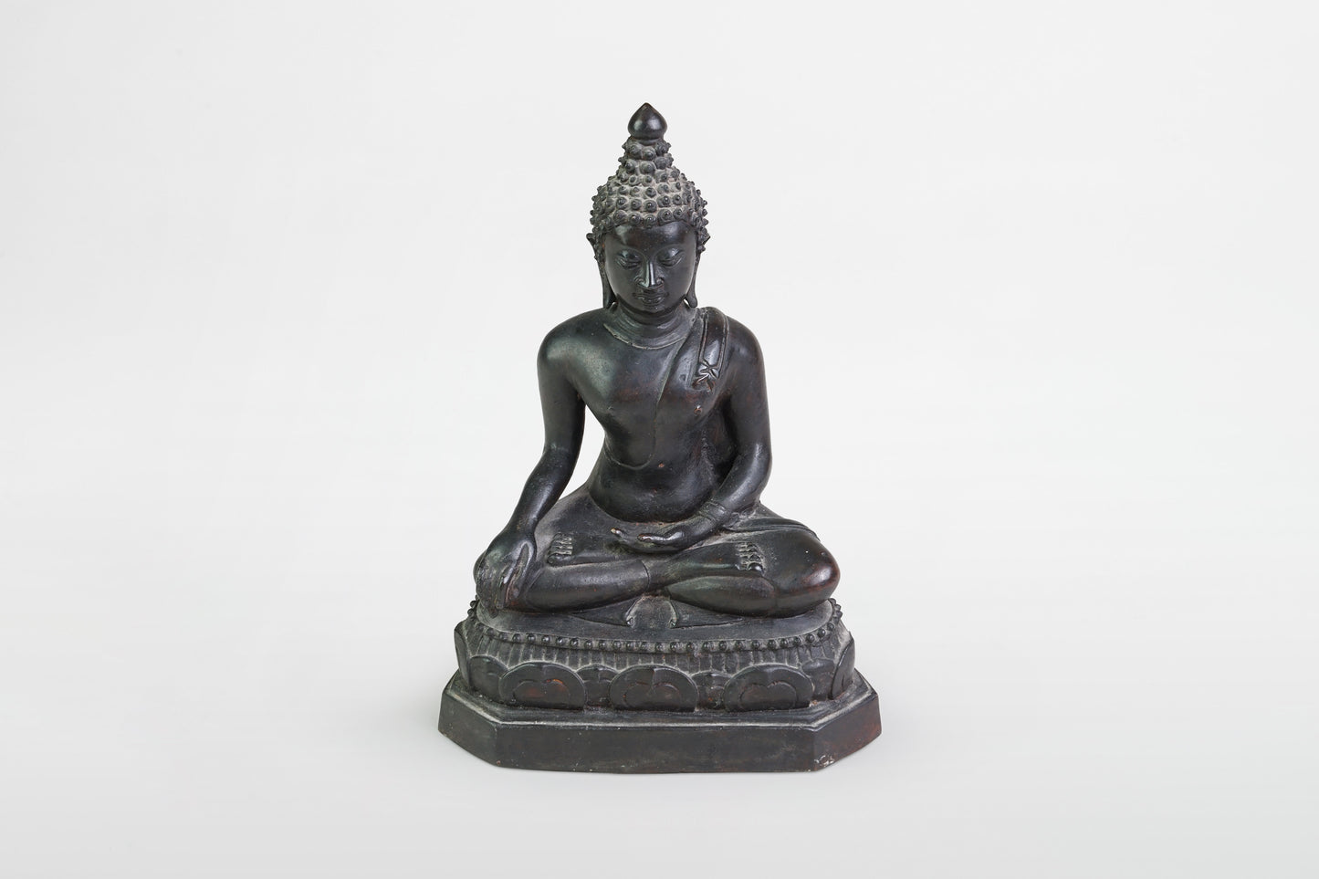 Bronzefigur des Buddha Shakyamuni, Ayutthaya-Stil – Thailand, ca. 19. Jahrhundert