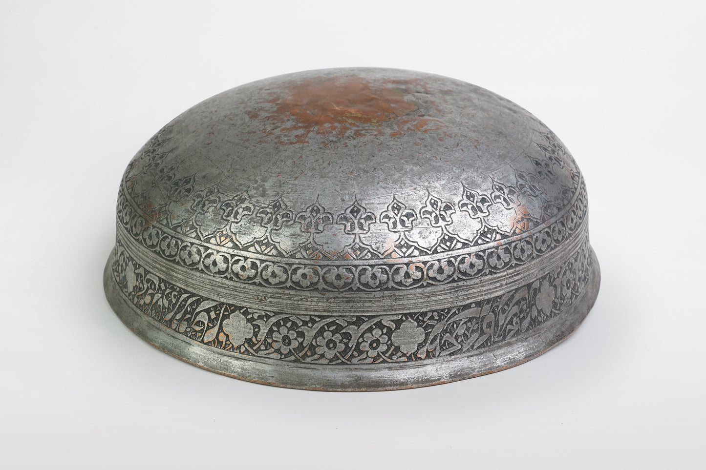 Safawiden-Kupferschale mit Zinndeckel – Persien, 17. Jahrhundert