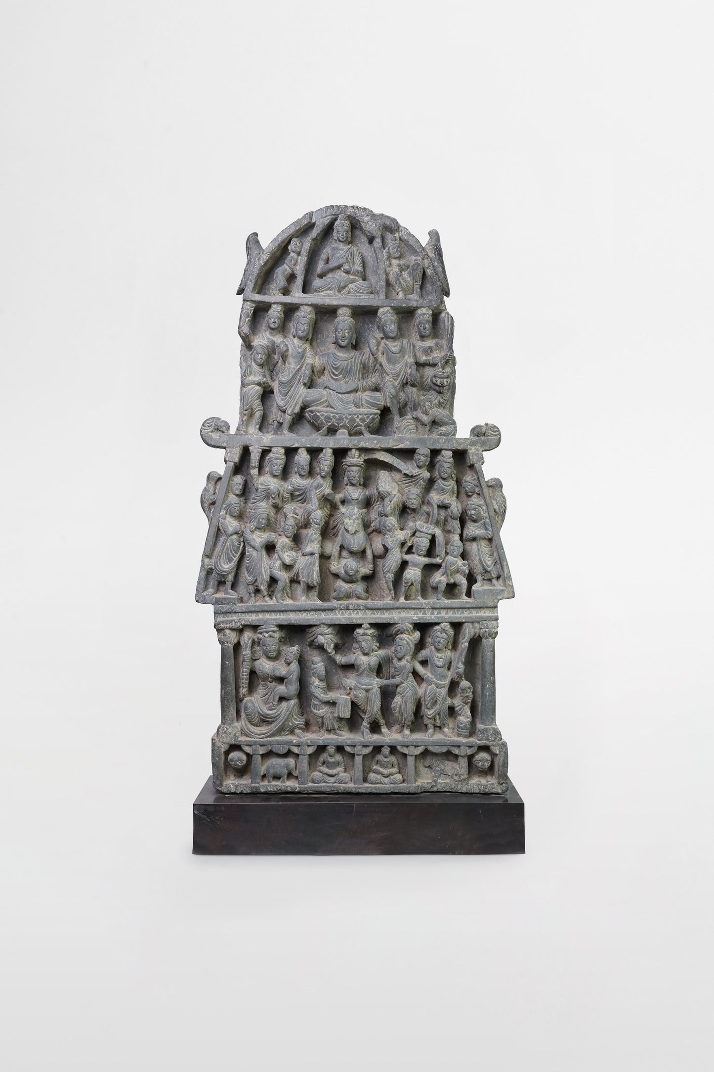 Gandharan-Buddha-Stele – Indien, 2.–3. Jahrhundert