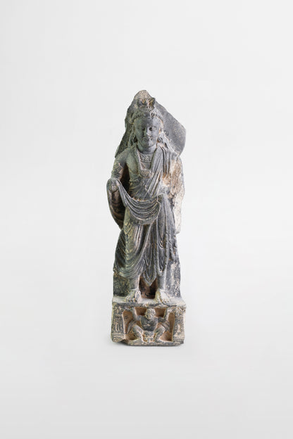 Bodhisattva-Figur aus Gandhran – Indien, 2.–3. Jahrhundert