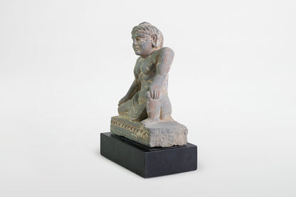 Gandharan-Atlasfigur – Indien, 3.–4. Jahrhundert