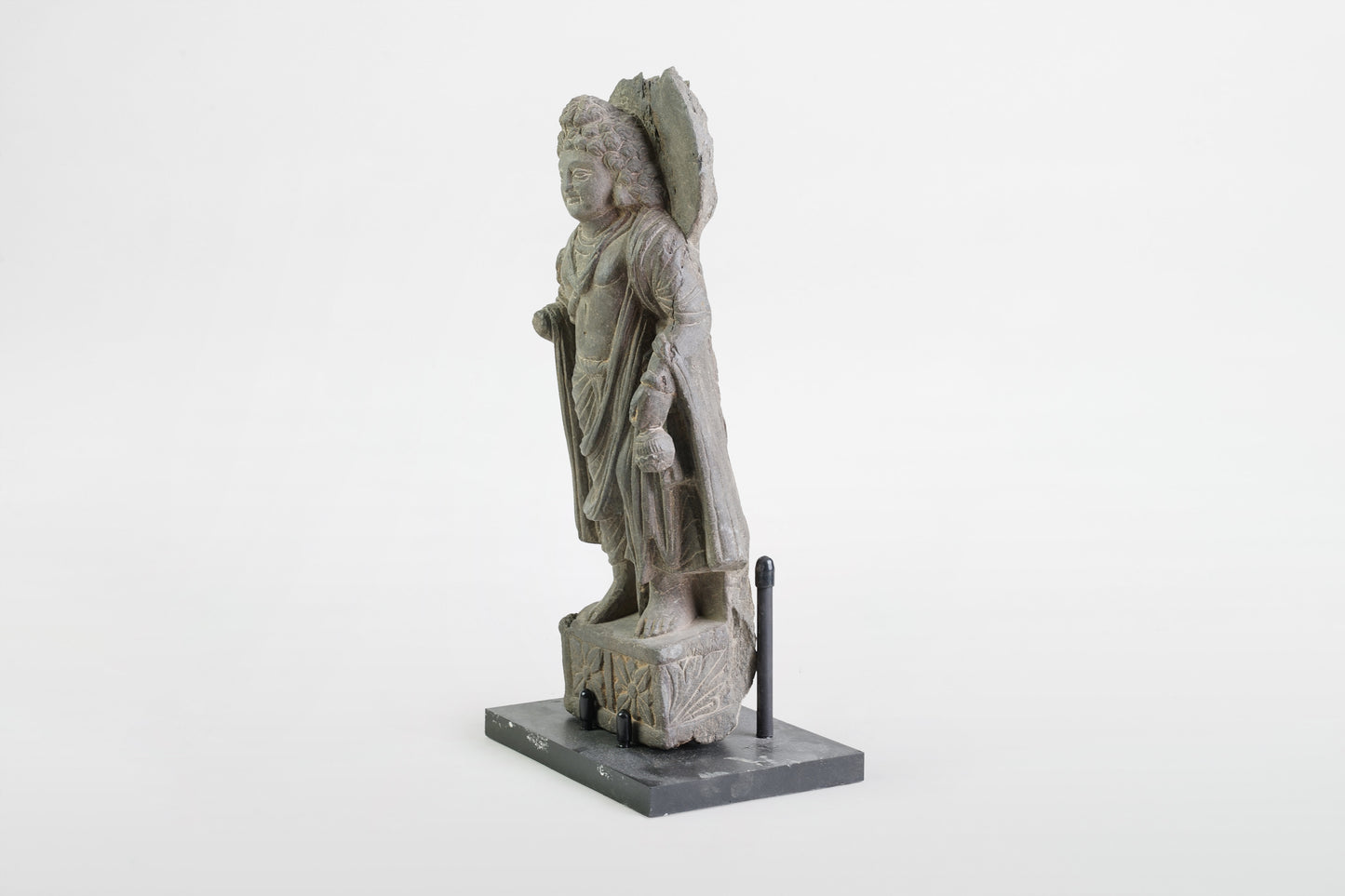 Bodhisattva-Figur aus Gandhara – Indien, 2.–3. Jahrhundert