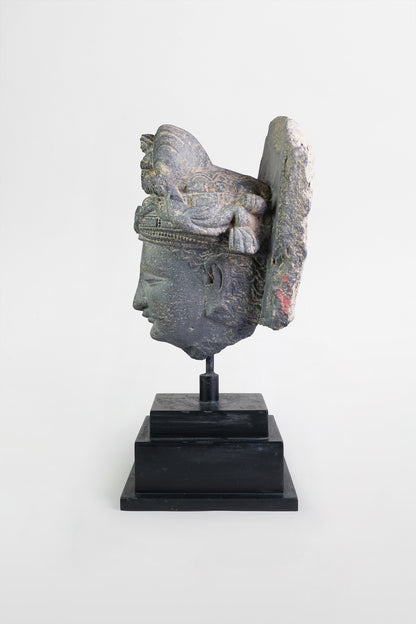 Gandharanischer Bodhisattva-Kopf – Indien, 2.–3. Jahrhundert