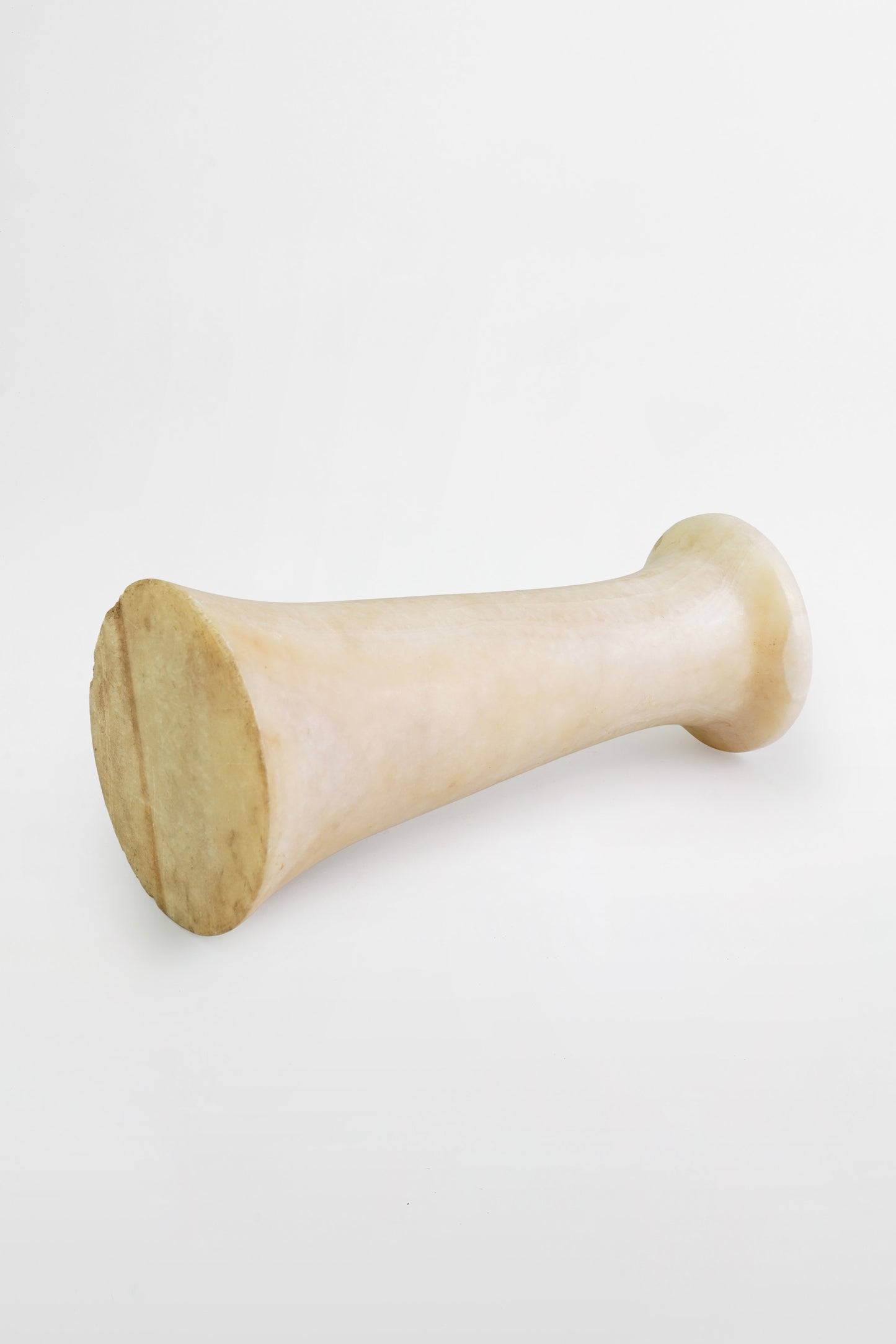Ritualobjekt aus Alabaster – Baktrien, ca. 3. Jahrtausend v. Chr.