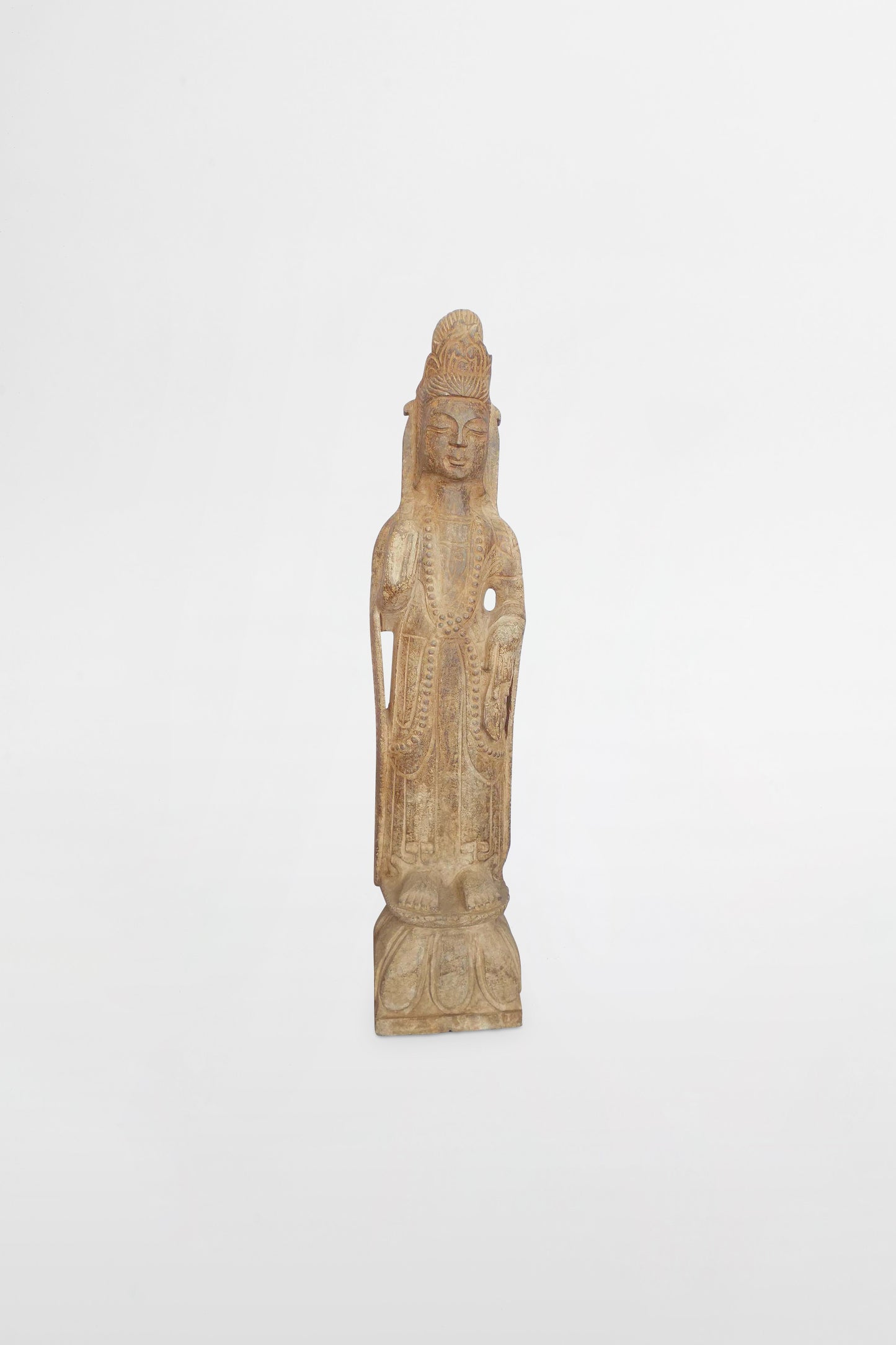 Bodhisattva statue, limestone – China, Nothern Sui dynasty, 6th–7th century