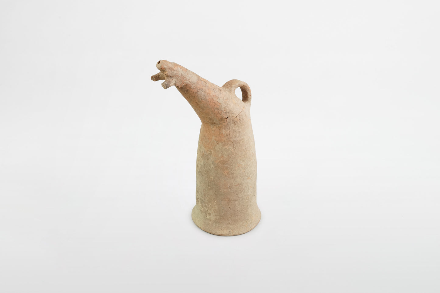 Arsakidischer Weinrhyton aus Keramik – Persien, 1. Jahrhundert