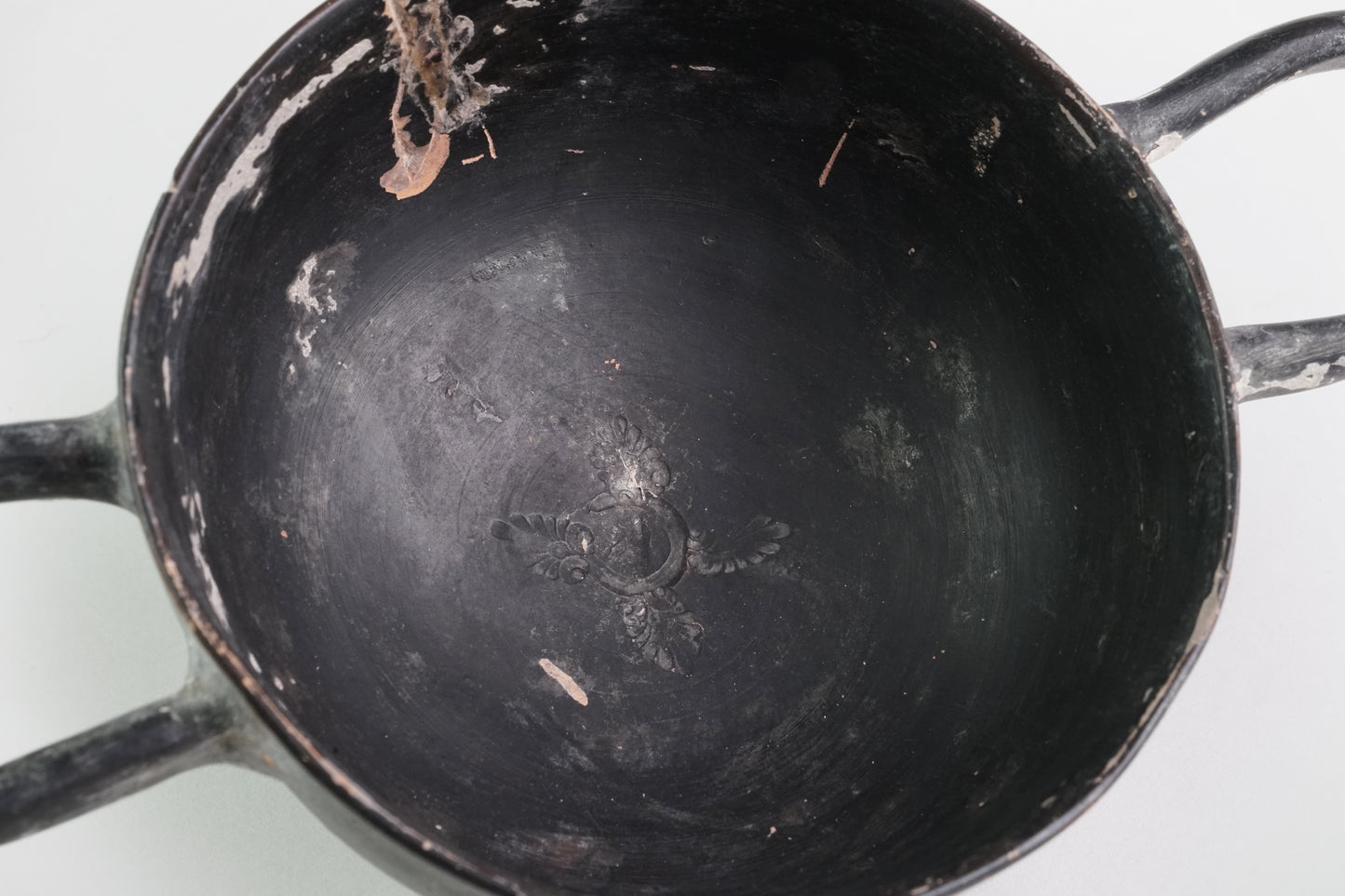 Schwarz glasierter Kylix – Griechenland, 4. Jahrhundert v. Chr.