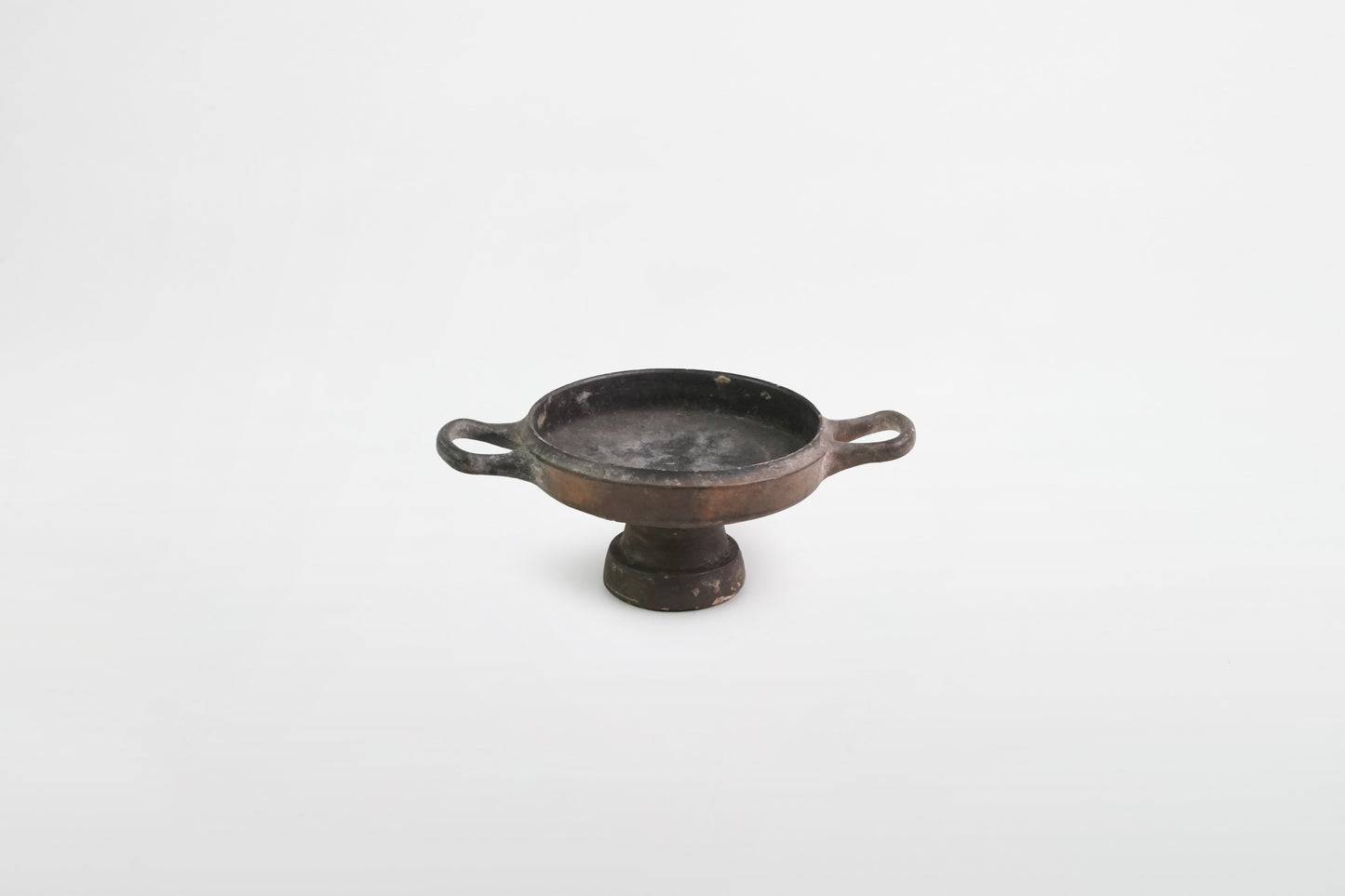 Schwarz glasierter Kylix – Griechenland, 4.–3. Jahrhundert v. Chr.