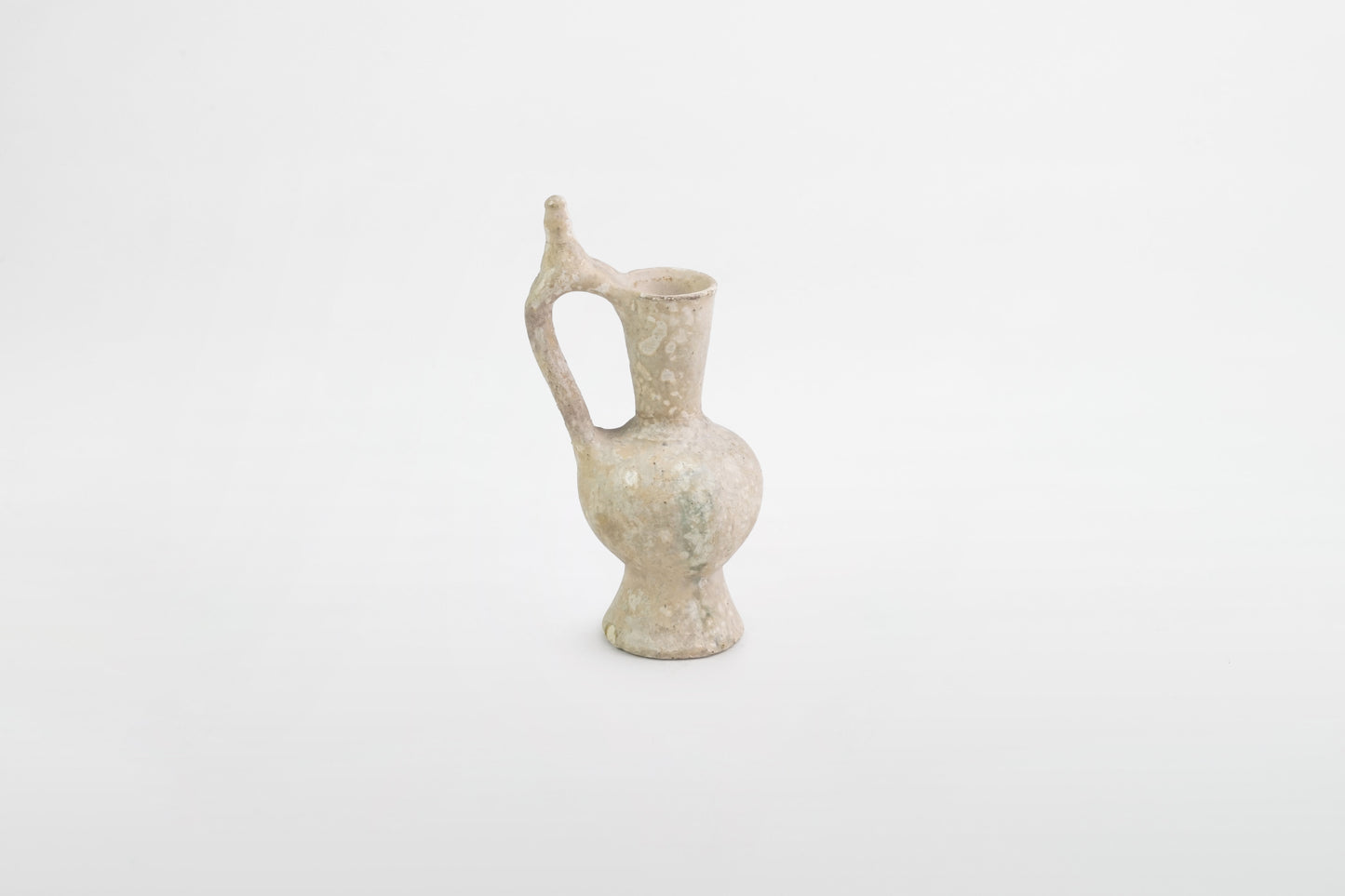 Kleiner Keramikkrug mit einem Henkel – Zypern, ca. 2. Jahrhundert v. Chr.
