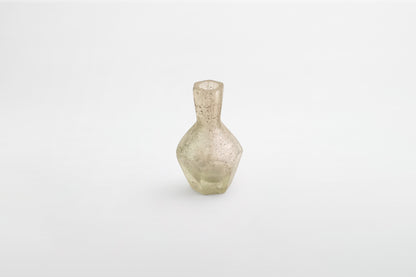 Kleine sechseckige Glasflasche – Ägypten, 1.–3. Jahrhundert