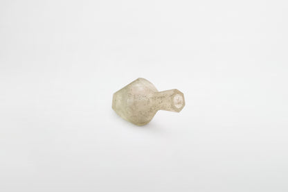 Kleine sechseckige Glasflasche – Ägypten, 1.–3. Jahrhundert