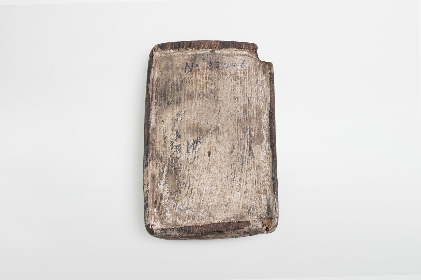 Holzrelief mit kniender Figur – Ägypten, ca. 16.–4. Jahrhundert v. Chr.