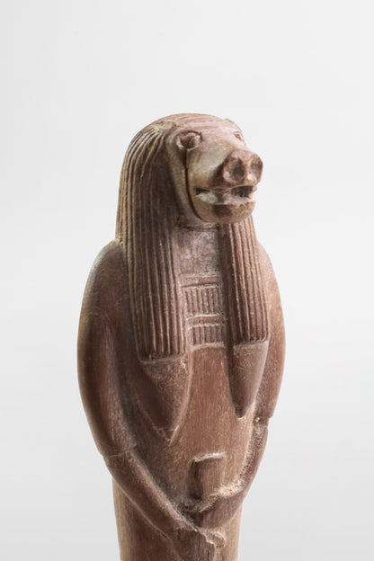 Steinstatuette der Göttin Taueret – Ägypten, 7.–4. Jahrhundert v. Chr.