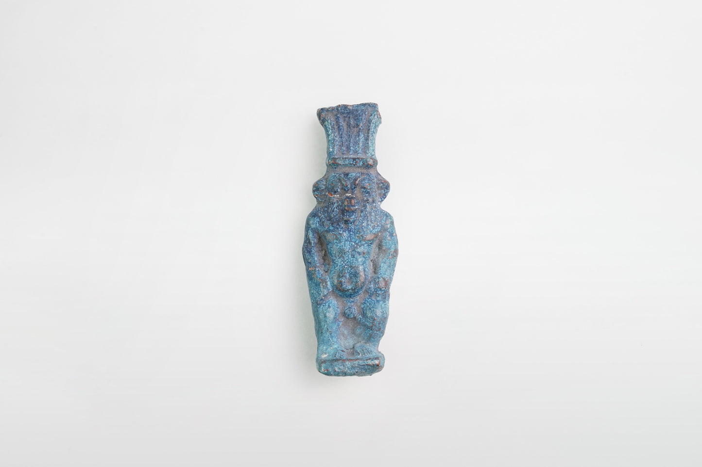 Fayencefigur der Gottheit Bes – Ägypten, ptolemäische Zeit, 3.–2. Jahrhundert v. Chr.