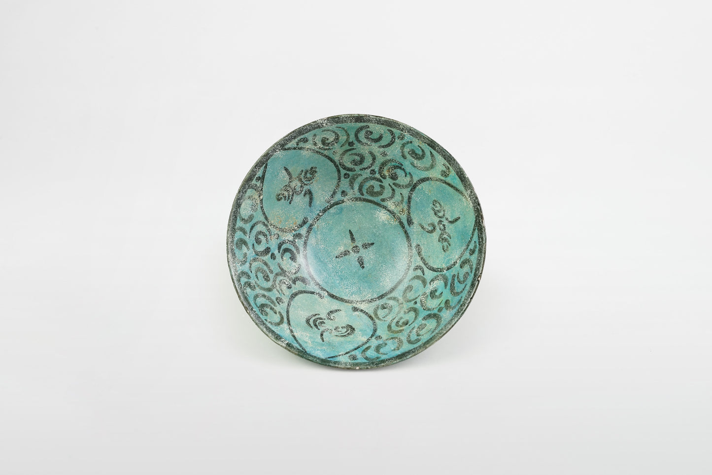 Glasierte Schale der Ilchane, Kashan – Persien, 14. Jahrhundert