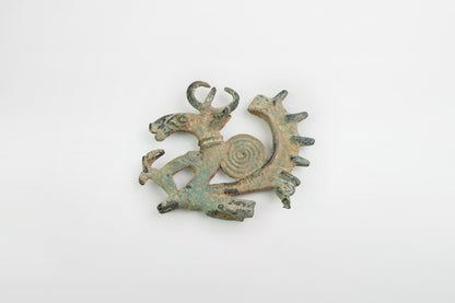 Bronzeamulett mit der Darstellung eines Widderkopfes, Luristan – Persien, 6. Jahrhundert v. Chr.