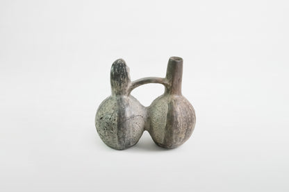 Keramischer Pfeiftopf, Nariño-Kultur – Kolumbien/Ecuador, ca. 9.–16. Jahrhundert