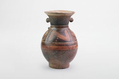Bemalte Terrakottavase aus Recuay – Peru, 1.–4. Jahrhundert