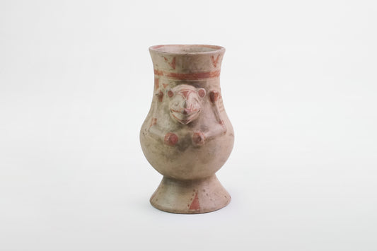 Ritualgefäß mit Tierrelief, Andenregion, wahrscheinlich Moche-Kultur – Peru, 2.–9. Jahrhundert