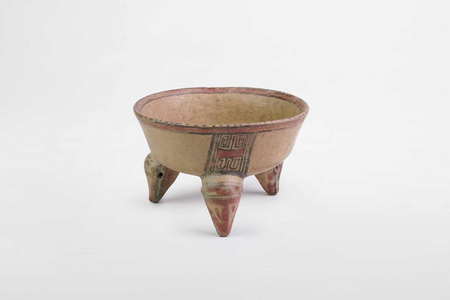 Dreibeinige Zeremonienschale aus Terrakotta, spätklassische Periode, Maya-Kultur – Mexiko, ca. 7.–10. Jahrhundert