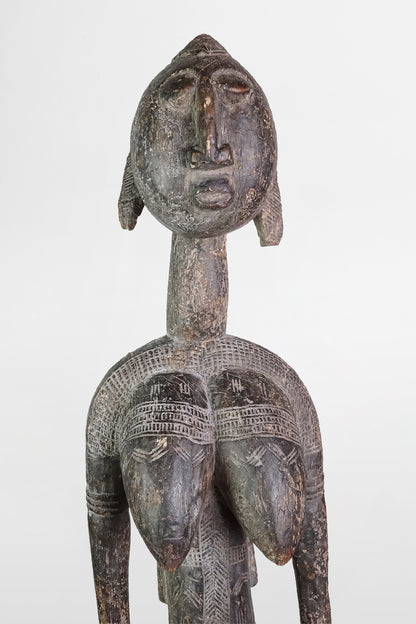 Holzstatue einer Mutter mit Kind, Dogon-Kultur – Mali, frühes 20. Jahrhundert