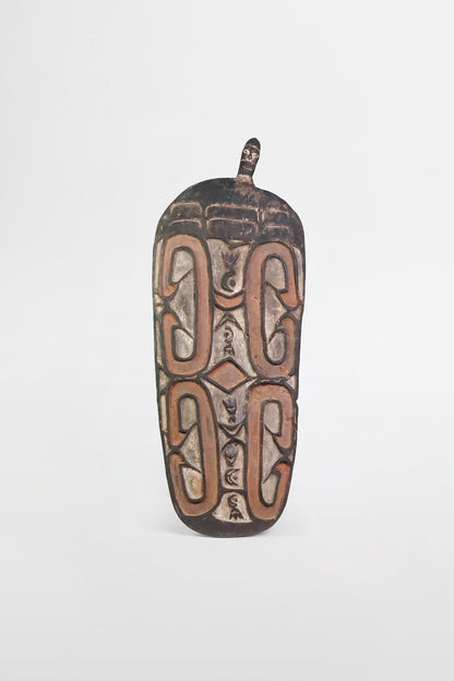 Asmat-Schild, geschnitztes und bemaltes Holz – Papua-Neuguinea, ca. 1900