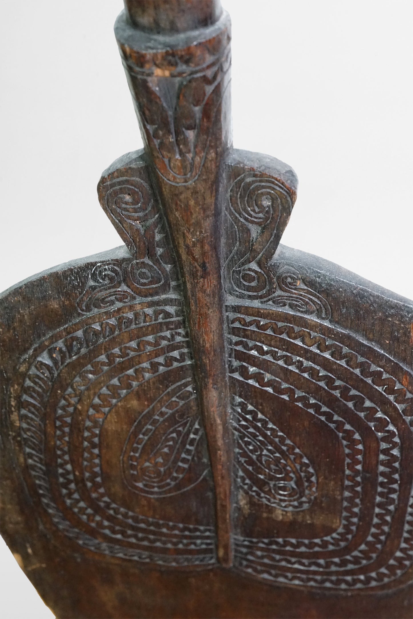 Frauenpaddel, Nordküste des Sentani-Sees – Papua-Neuguinea, 19. Jahrhundert